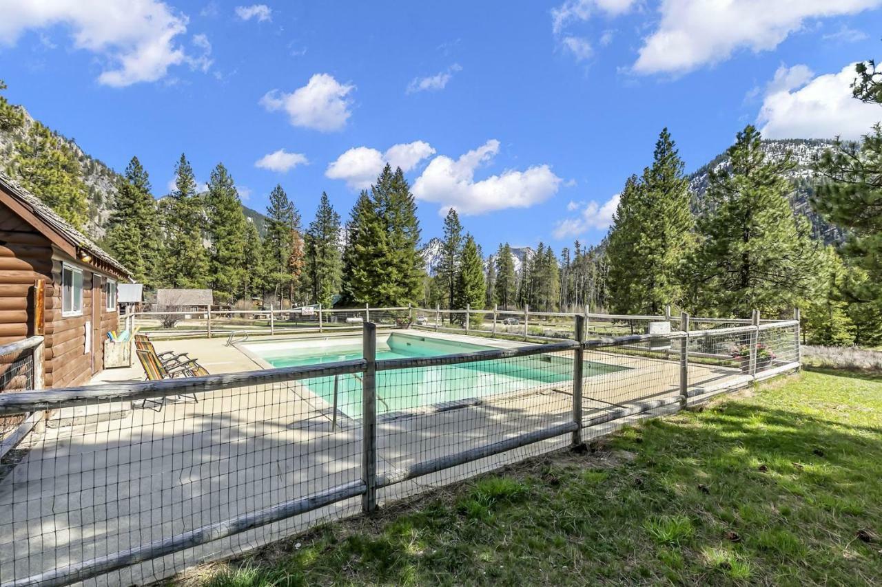 Sawtooth Lodge Stanley Esterno foto