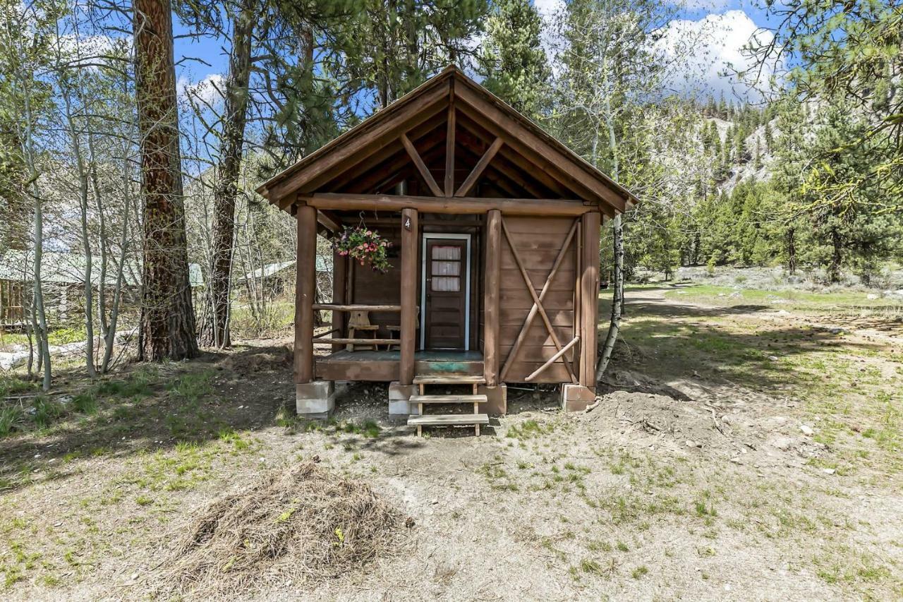 Sawtooth Lodge Stanley Esterno foto