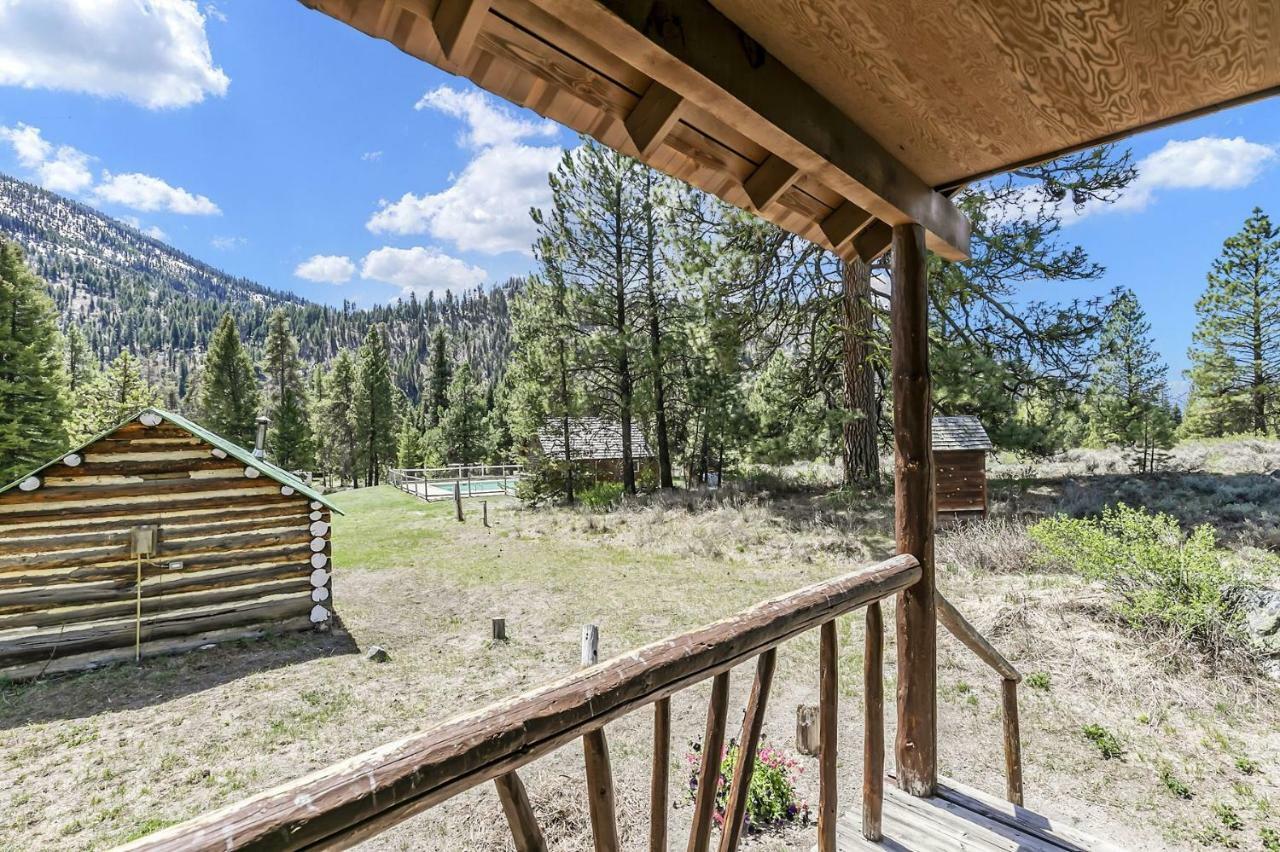 Sawtooth Lodge Stanley Esterno foto